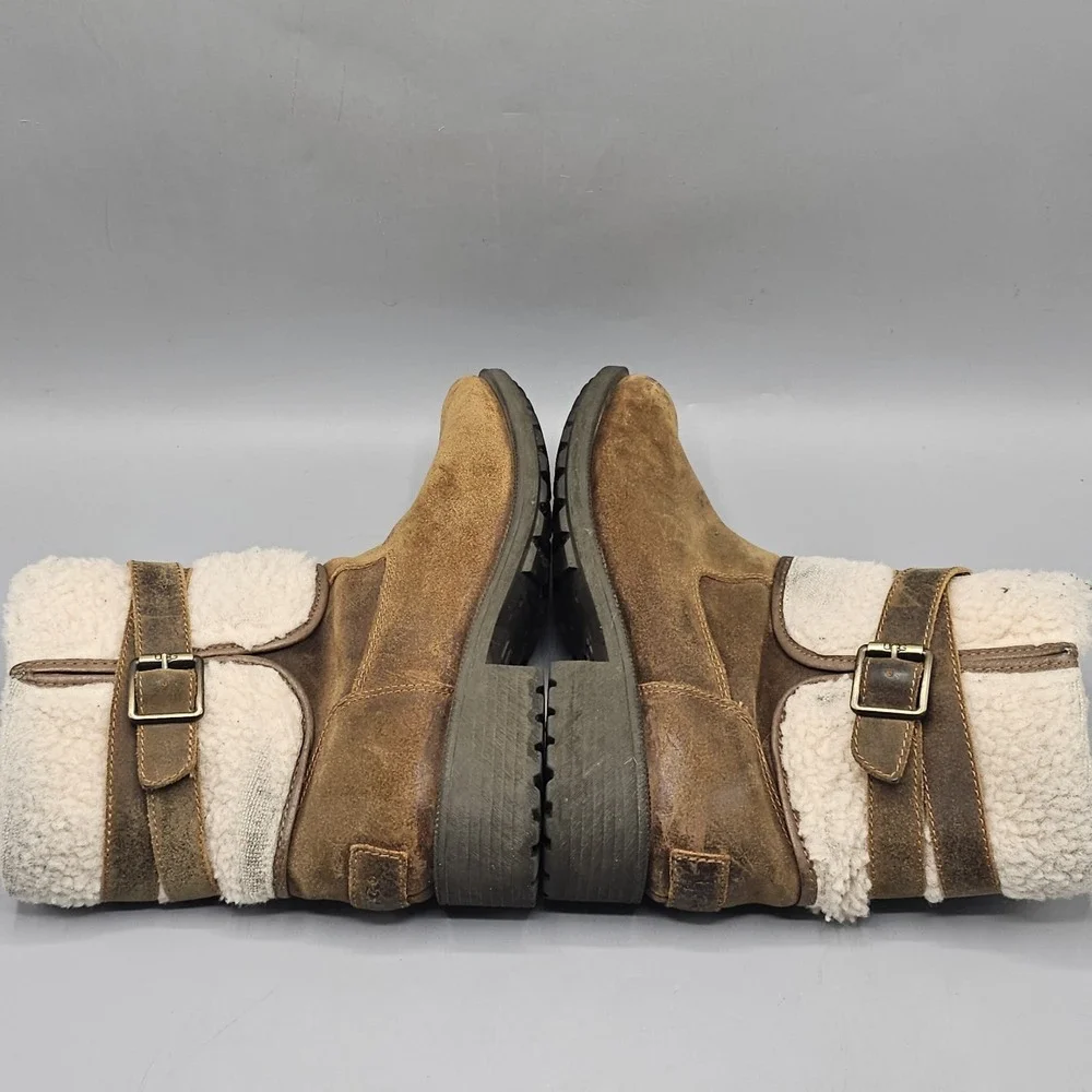 UGG Boots Women's 6.5 Blayre II Brown Leather Shearling Cuff Buckle Side